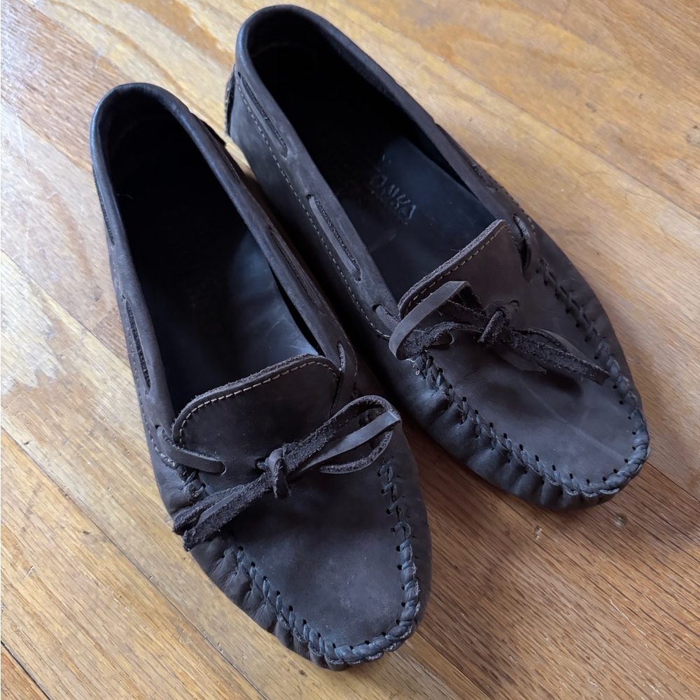 Minnetonka Leather Classic Brown Moccasin Womens size 8